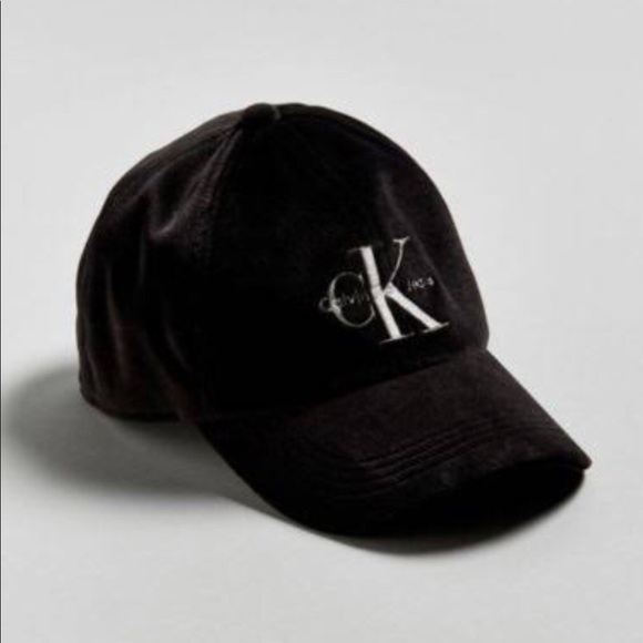 black calvin klein baseball cap